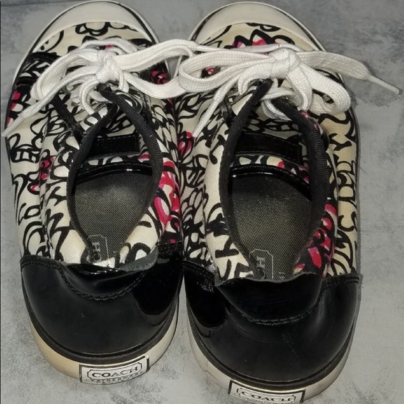 Coach women’s tennis shoe size 6 - Picture 4 of 5